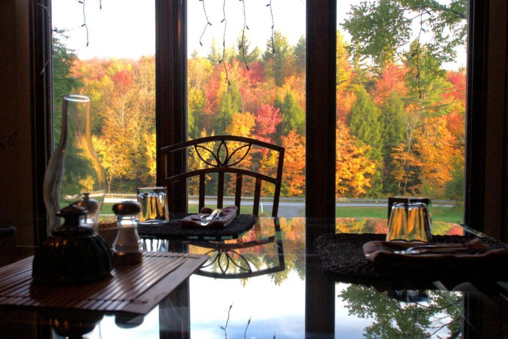 Weathertop Mountain Inn Waitsfield Экстерьер фото